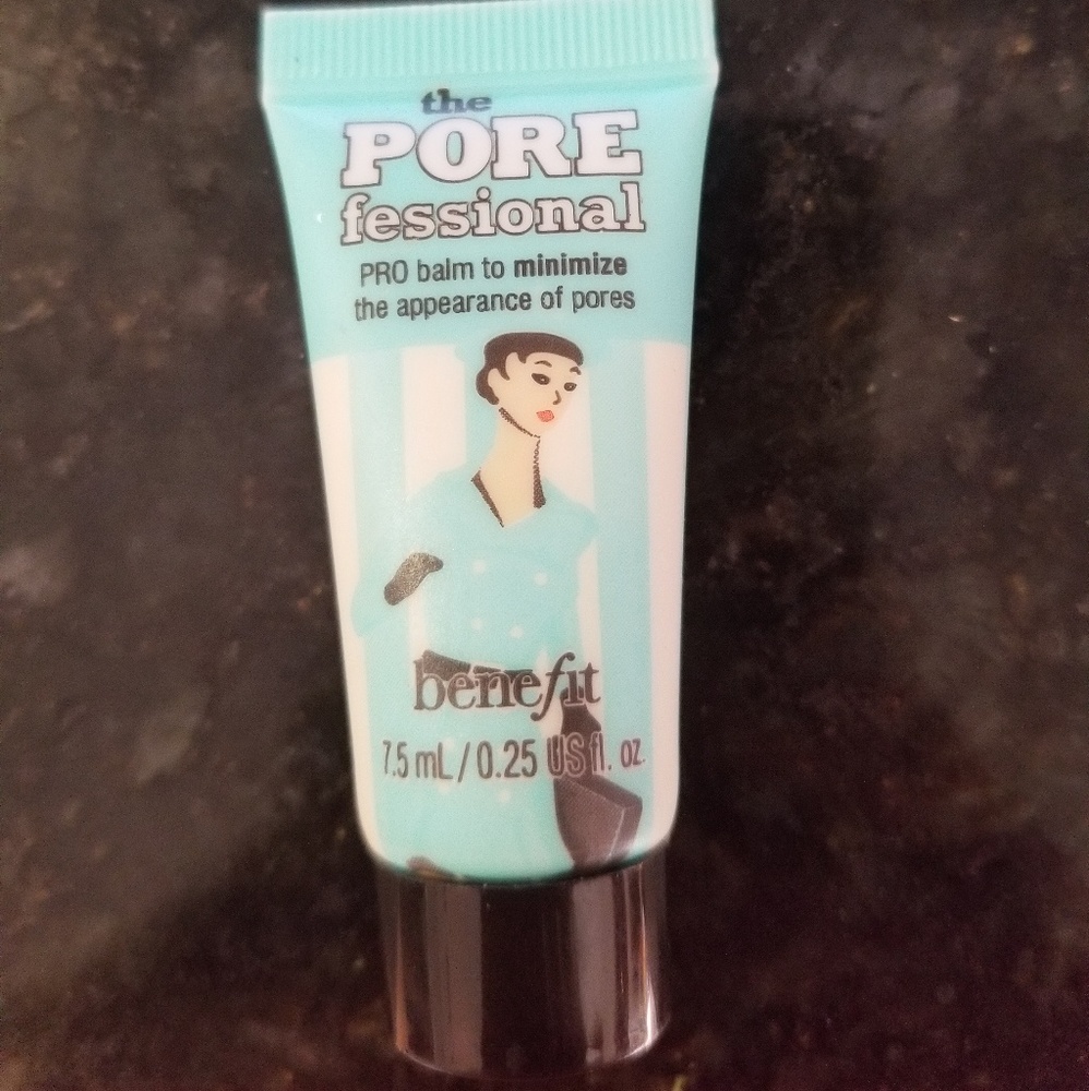 *SOLD*FREE WITH PURCHASE Benefit the Porefessional